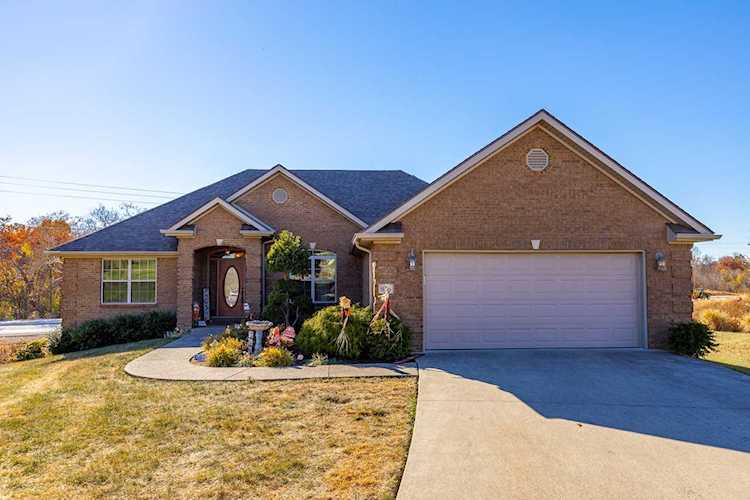 936 Cabernet Dr Berea, KY 40403