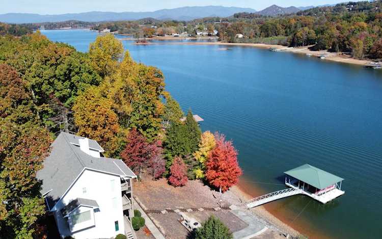 160 Windjammer Drive Hiawassee, GA 30546