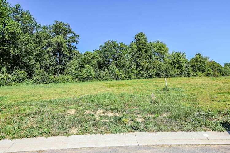 8819 Pebble Creek Drive Newburgh, IN 47630