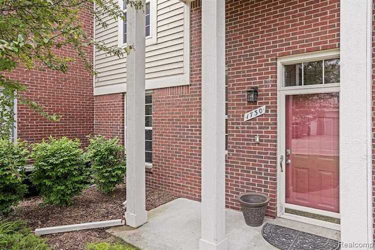 1730 Deepwood, Rochester, MI 48307 in Parkdale Forest Condo|Oakland MLS# 60142258 Photo 1