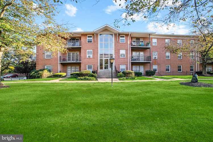 3336 Spring Ln #A-32 Falls Church, VA 22041 | MLS VAFX2097748 Photo 1