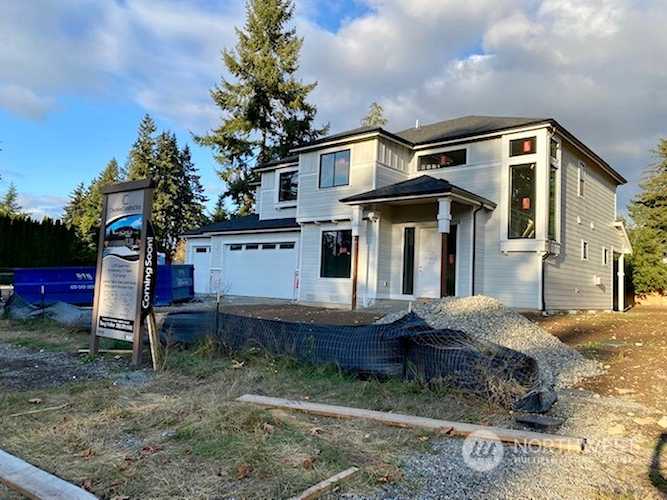1623 186th Ave E Lake Tapps, WA 98391
