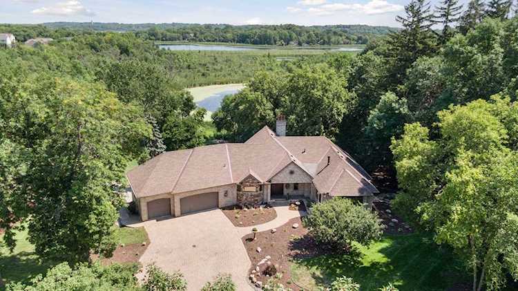 7200 Kings Road Victoria, MN 55331