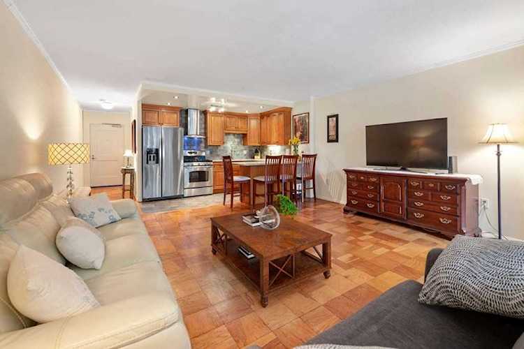 6 Whittier Place #2G Boston, MA 02114 | MLS 73051368 Photo 1