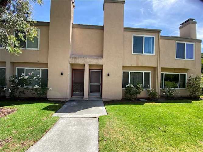 101 W Riverdale Ave #2 Orange, CA 92865 | MLS OC22118619 Photo 1