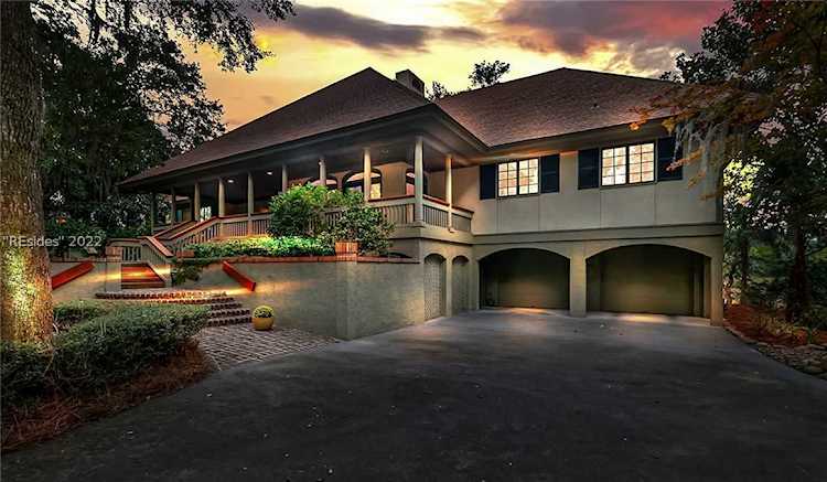 28 Cedar Ln Hilton Head Island, SC 29926
