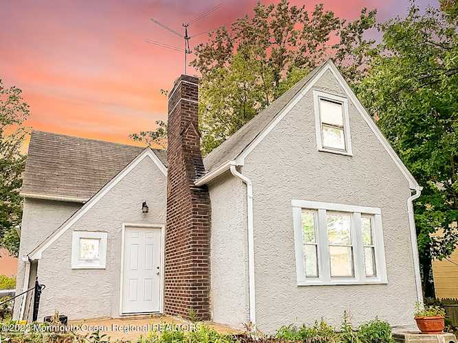 22 Ford Ave Freehold, NJ 07728