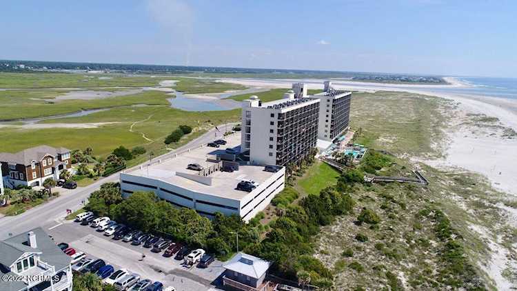 2700 N Lumina Avenue Wrightsville Beach, NC 28480