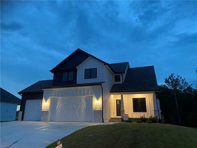 2125 Crooked Creek Dr Kearney, MO 64060