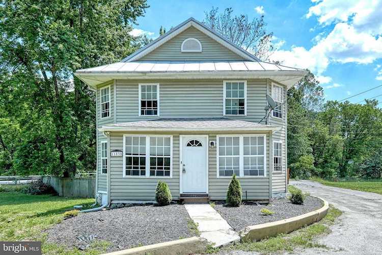 11835 Pleasant Valley Rd Glen Rock, PA 17327 | MLS PAYK2029912 Photo 1