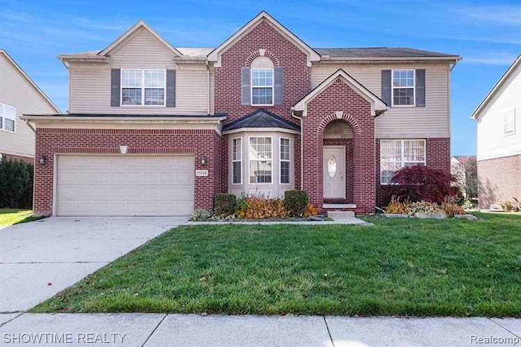 15584 Timbers Edge, Clinton Township, MI 48035 in Brookstone Residential Condo|Macomb MLS# 60157396 Photo 1