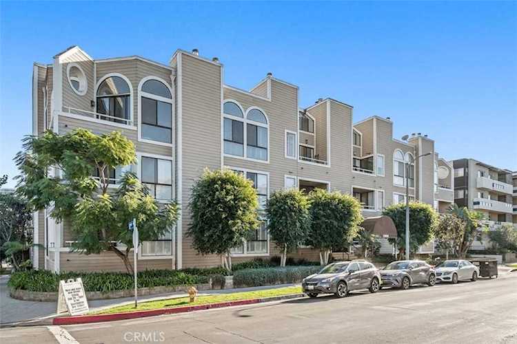 11808 Dorothy Street #104 Brentwood, CA 90049