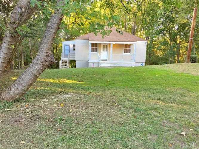 322 Sunset Dr Madison Heights, VA 24572