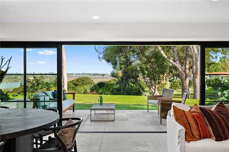 430 Vista Grande Newport Beach, CA 92660 | MLS NP22229171 Photo 1