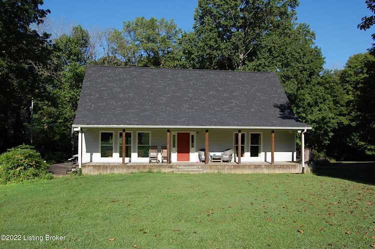 977 Sunview Dr Shepherdsville, KY 40165