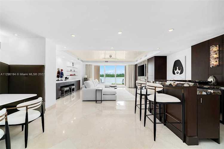 2412 Fisher Island Dr #5102 Miami Beach, FL 33109