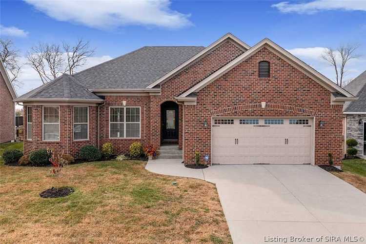 5524 Covington Dr Charlestown, IN 47111