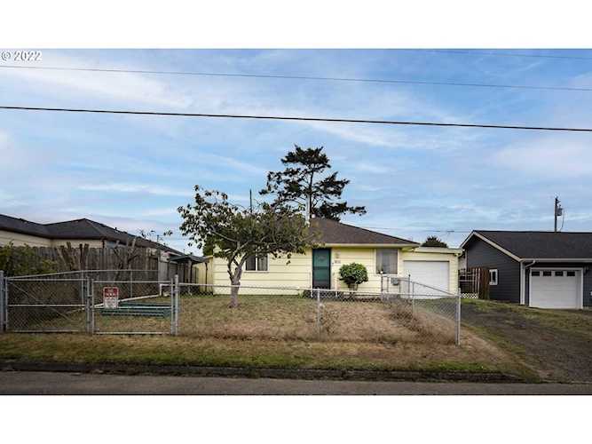 977 Pacific AVE Coos Bay, OR 97420