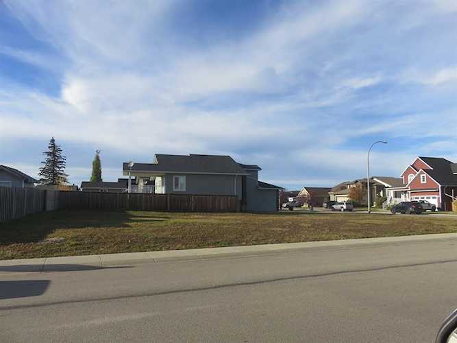 1121 9 Ave SE Slave Lake, AB T0G 2A3