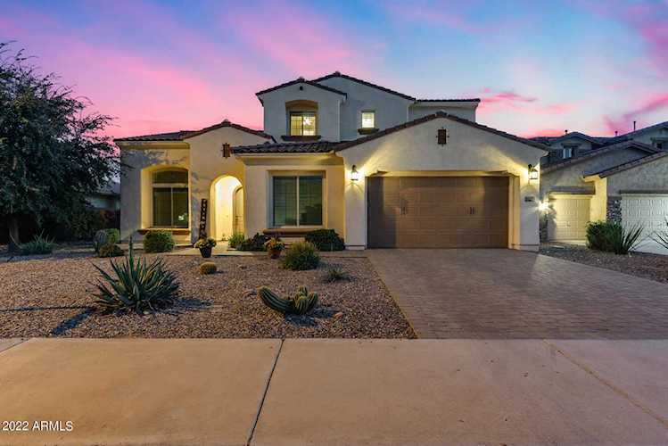 1053 E Lodgepole Drive Gilbert, AZ 85298 | MLS 6480462 Photo 1