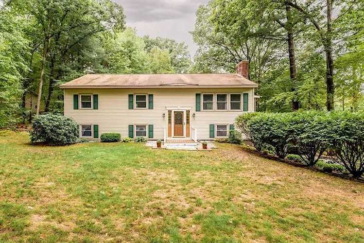 205 High Range Rd Londonderry, NH 03053 | MLS 4930929 Photo 1