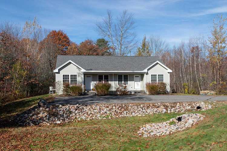 46-2 Buttonbush Ln Wells, ME 04090
