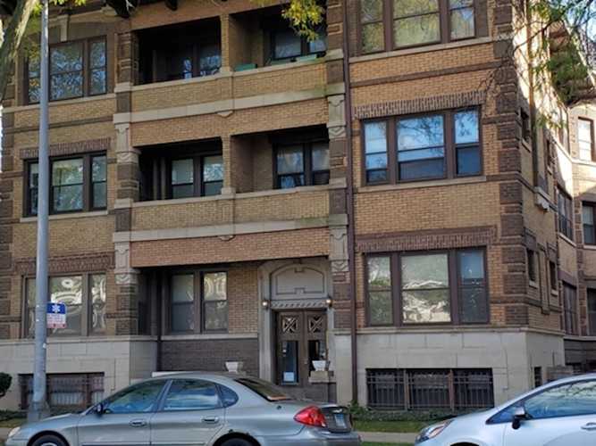 947 E Hyde Park Blvd #2 Chicago, IL 60615