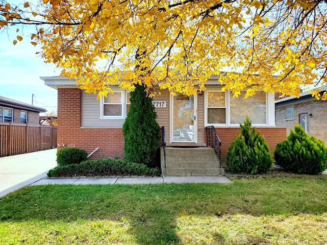 7717 W Argyle St Norridge, IL 60656