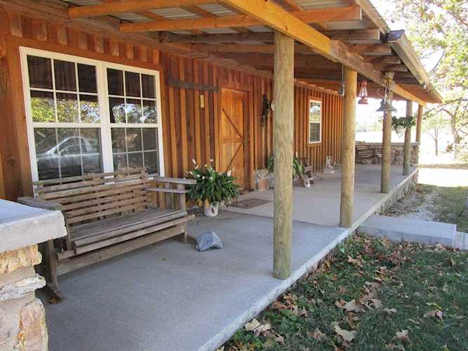 1344 County Road T-670 Birch Tree, MO 65438