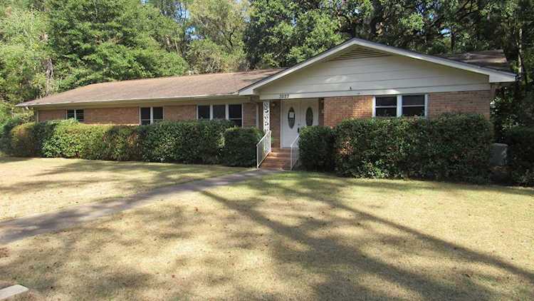 3223 W Lakeshore Dr Tallahassee, FL 32312 in - Photo 1