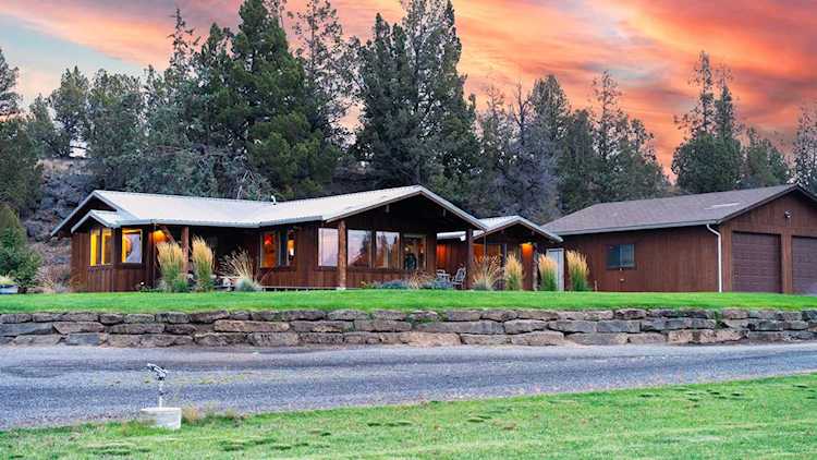 23145 Bear Creek Rd Bend, OR 97701