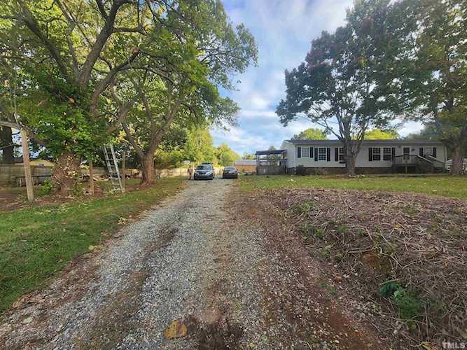 201 S 8Th Street Mebane, NC 27302