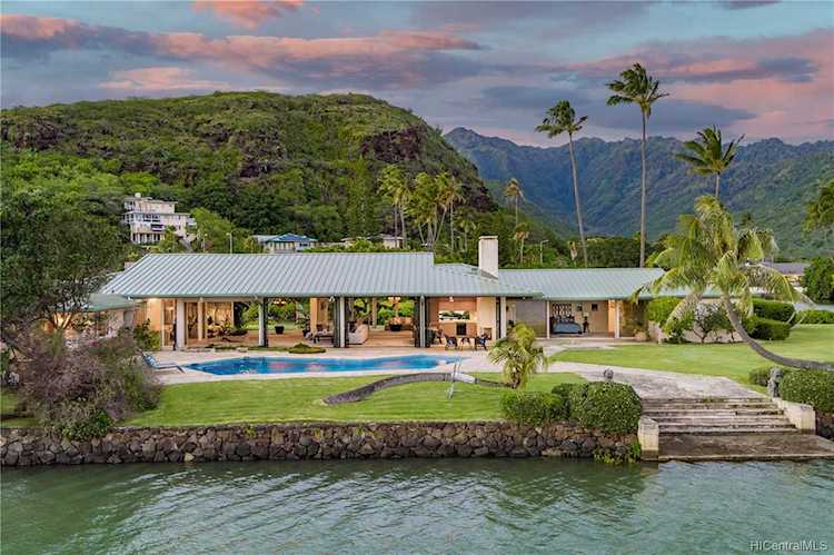 5949 Kalanianaole Highway #D Honolulu, HI 96821