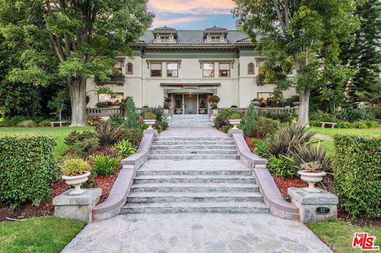 55 Fremont Place Los Angeles, CA 90005