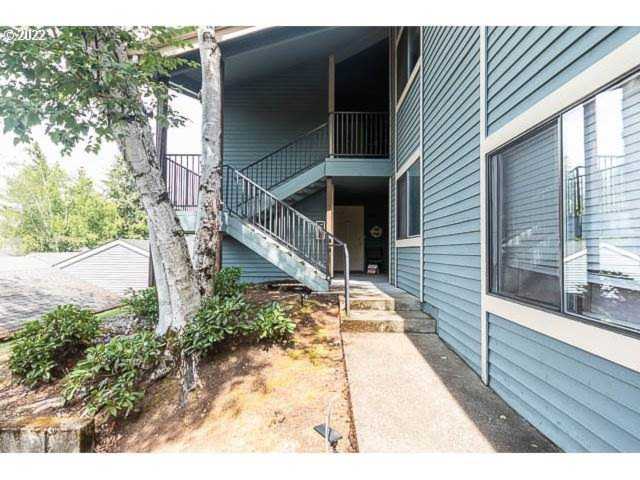 10220 SE Talbert ST Clackamas, OR 97015