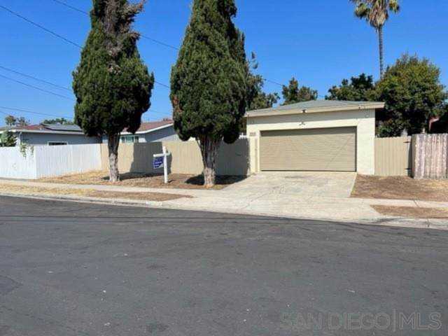 3965 Hatton St San Diego, CA 92111
