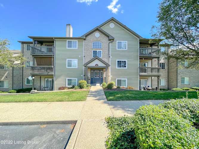 5303 Rolling Rock Ct #202, Louisville, KY 40241 - Worthington Glen $175,000 Photo 1