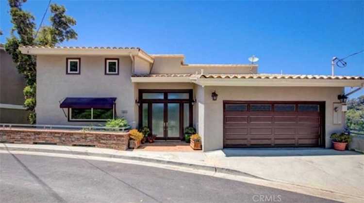 8041 Bulwer Dr Hollywood Hills, CA 90046