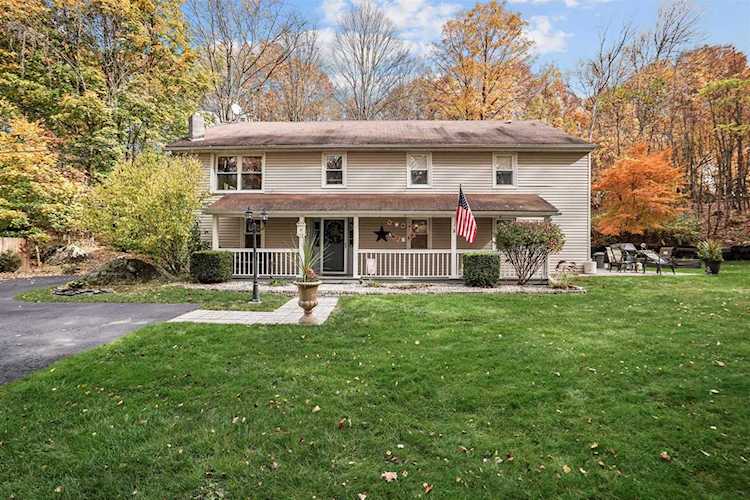44 Clearwater Rd Lloyd, NY 12528