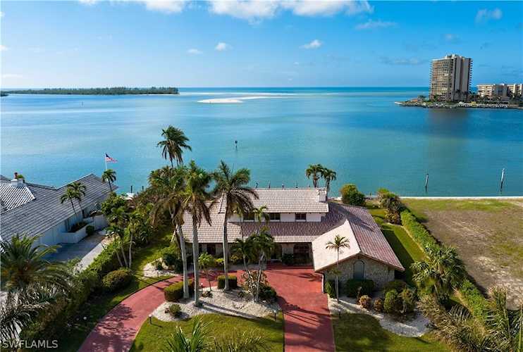 1361 Caxambas Ct Marco Island, FL 34145