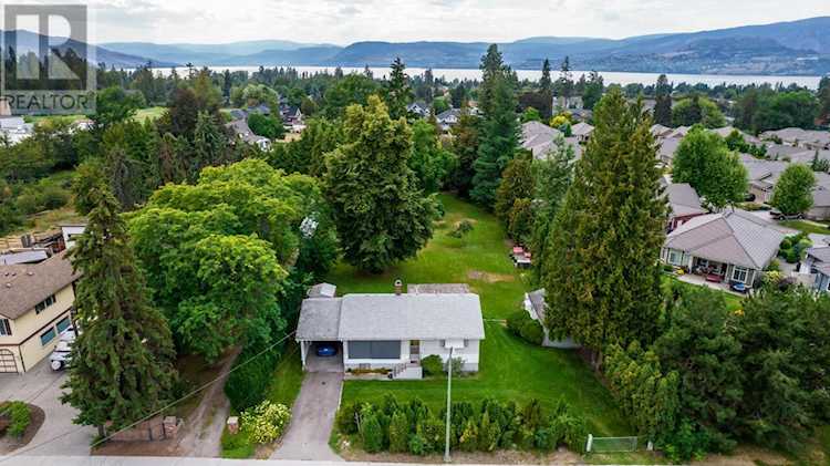 4482 Gordon Drive Kelowna, BC V1W1T1