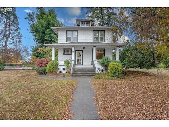 225 S Main ST Mt. Angel, OR 97362