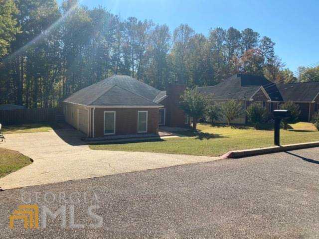 206 Brookcrest DriveLagrangeGA30241 | Fayette And Coweta Homes Photo 1