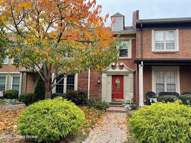 9537 Wessex Pl Louisville, KY 40222