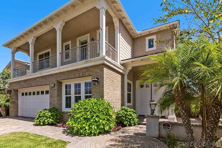 10453 Rosedust Glen San Diego, CA 92127