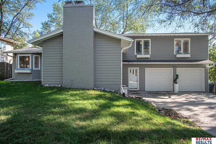 10713 Valley St Omaha, NE 68124