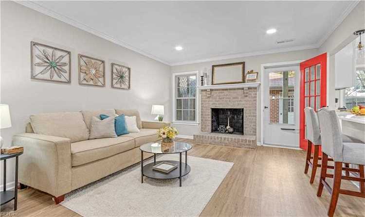 1074 Colonial Meadows Way Virginia Beach, VA 23454 home for sale, MLS#10462949 - Crescas Real Estate Photo 1