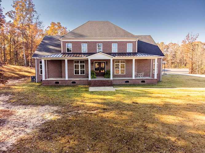 1156 W Cherry Ave Selmer, TN 38375 | MLS 10136949 Photo 1