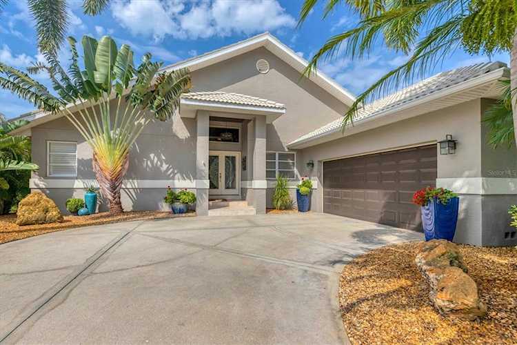 4 Arlington Dr Placida, FL 33946
