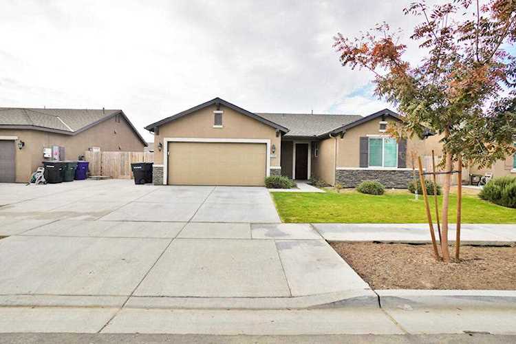 1595 Spring Crest Dr Hanford, CA 93230 | MLS 220935 Photo 1